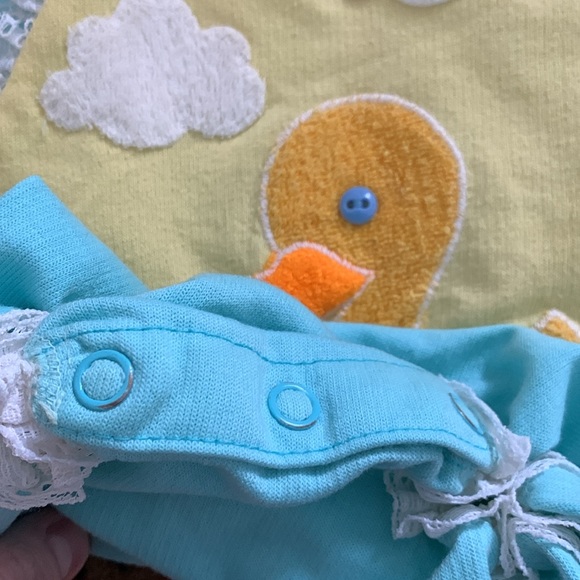 VTG Carters duckie onesie romper 12M - Picture 5 of 5